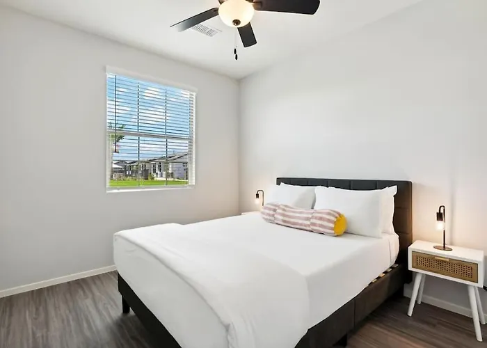 Sparkling Modern In With Pool,bbq Apartment Buckeye