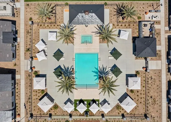Sparkling Modern In With Pool,bbq